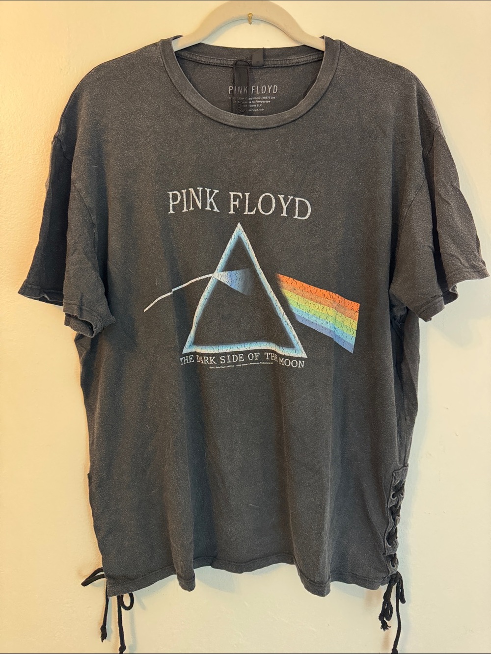 Pink Floyd Black The Dark Side of the Moon Graphic Tee